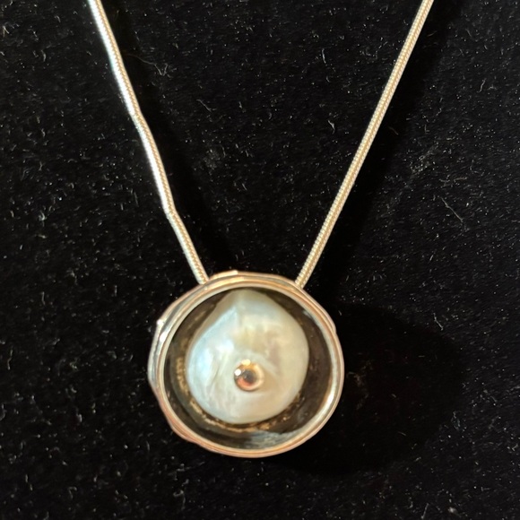 Silpada button pearl pendant - Picture 4 of 5